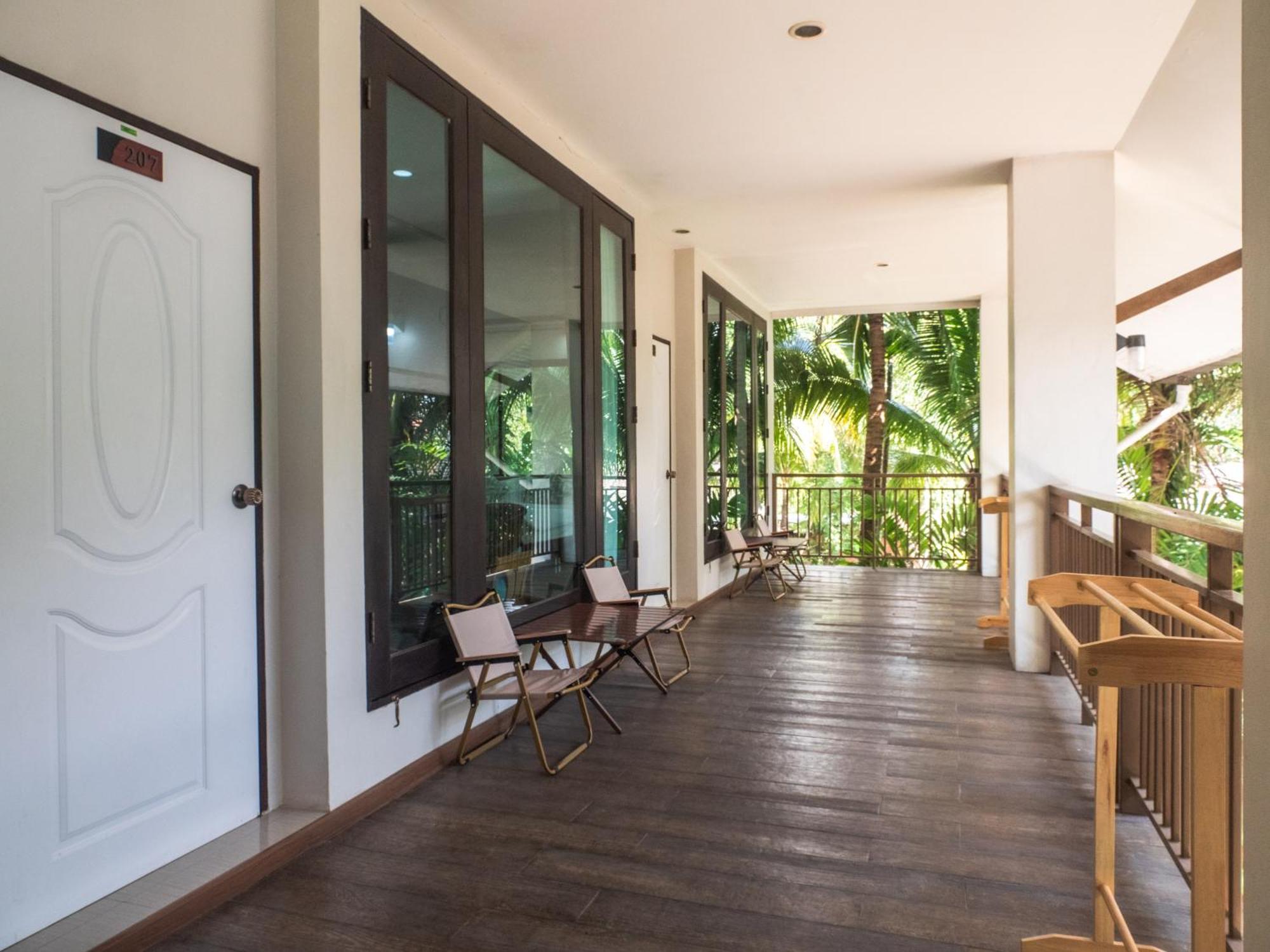 Beaver Club Homestay เชียงใหม่ ภายนอก รูปภาพ